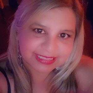 Meet your Posher, Eloise